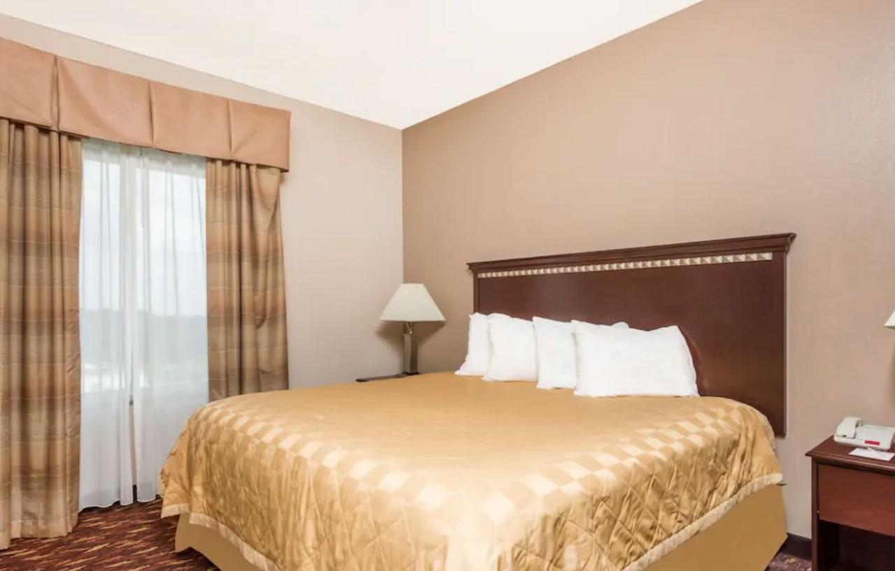 La Quinta Inn & Suites By Wyndham Augusta Fort Eisenhower Exteriör bild