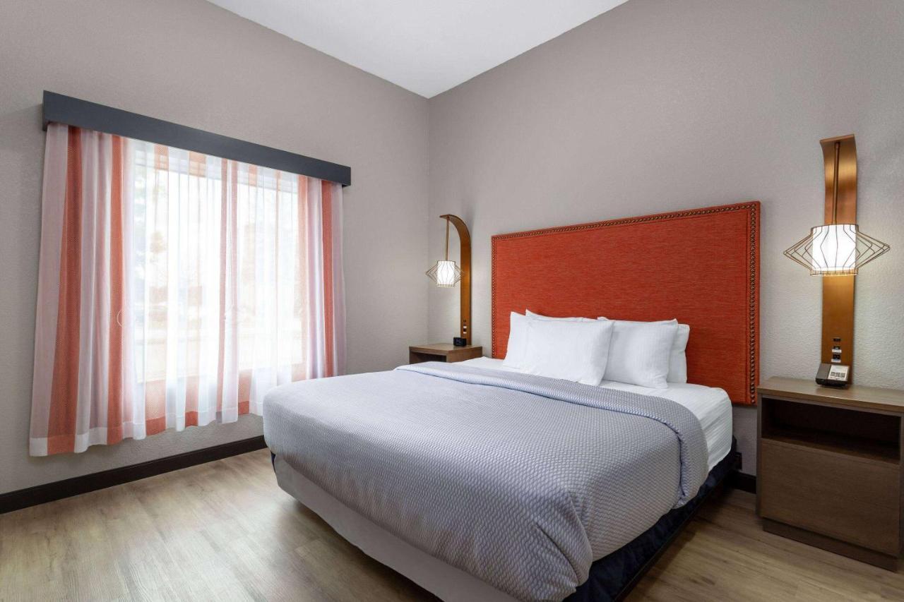 La Quinta Inn & Suites By Wyndham Augusta Fort Eisenhower Exteriör bild