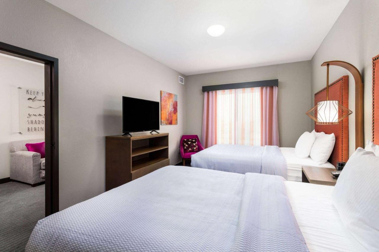 La Quinta Inn & Suites By Wyndham Augusta Fort Eisenhower Exteriör bild